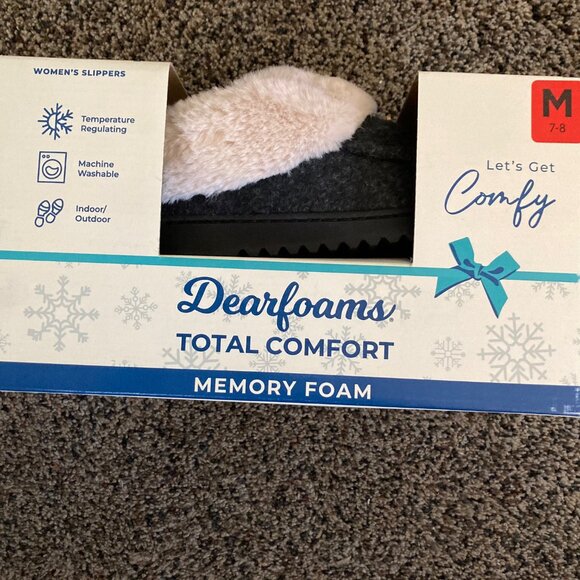 New Dearfoam Slippers - Picture 1 of 3